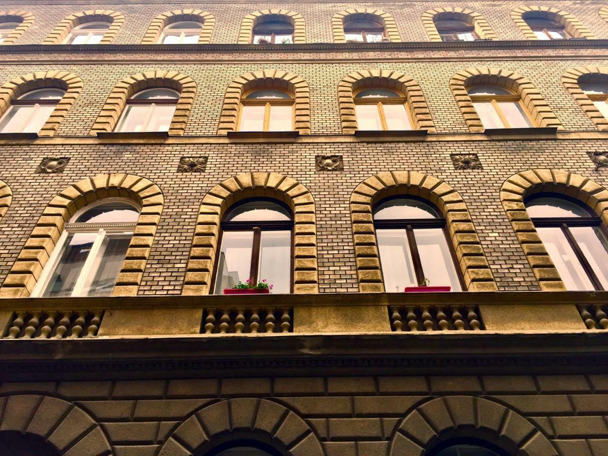 Entire Luxury Apartment In The City Center Budapest Exterior foto